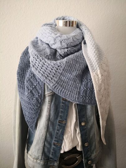 Noomi – gestricktes Tuch im Mustermix – PDF Anleitung