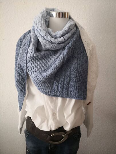 Noomi – gestricktes Tuch im Mustermix – PDF Anleitung