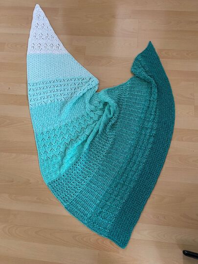 Noomi – gestricktes Tuch im Mustermix – PDF Anleitung