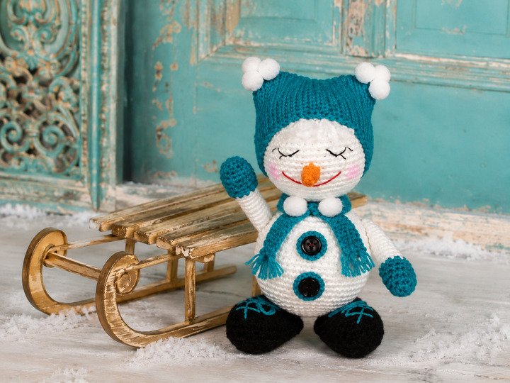 Schneemann Alfi häkeln – Amigurumi-Häkelanleitung als PDF