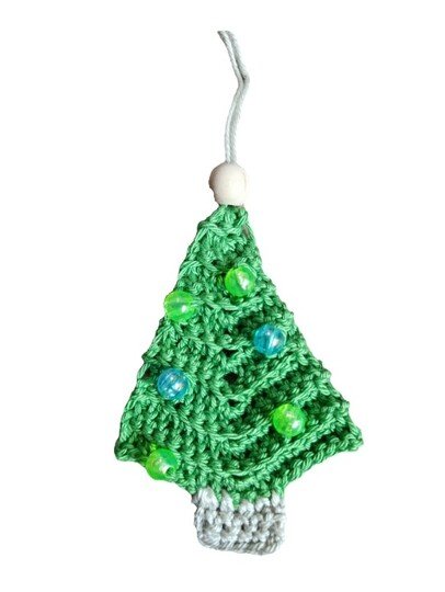 Häkelanleitung für einen Weihnachtsbaum mit Perlen