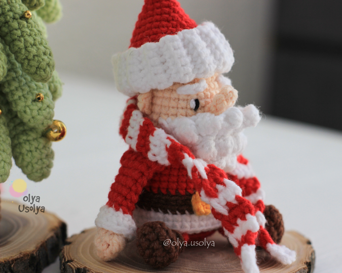 Tiny Santa Crochet Pattern - Christmas Amigurumi PDF