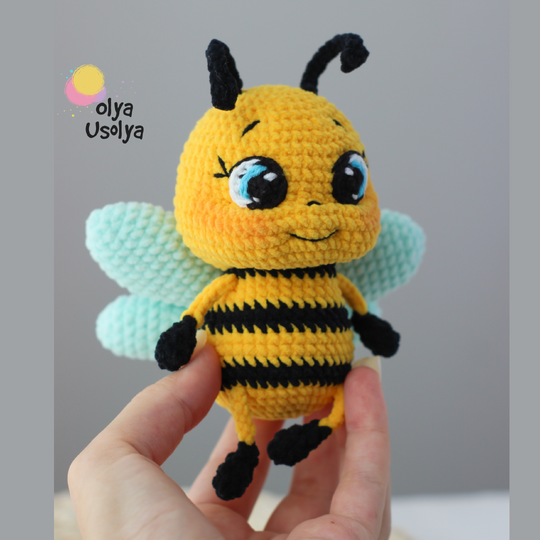 Buzzy Juju Plush Bee Amigurumi Crochet Pattern
