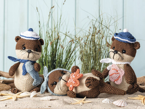 Ein vergnügter Tag am Meer, Otterfamilie, gehäkelt