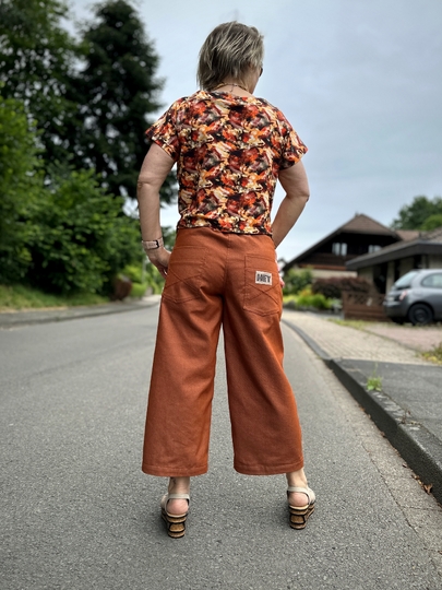 Sewing Pattern INULA – Wide-Leg Barrel Cargo Jeans with Elastic Waistband