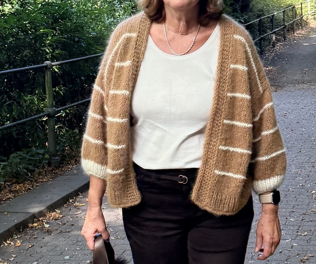 Strickjacke Eri – Strickanleitung Top-Down Damen Gr. 36–48