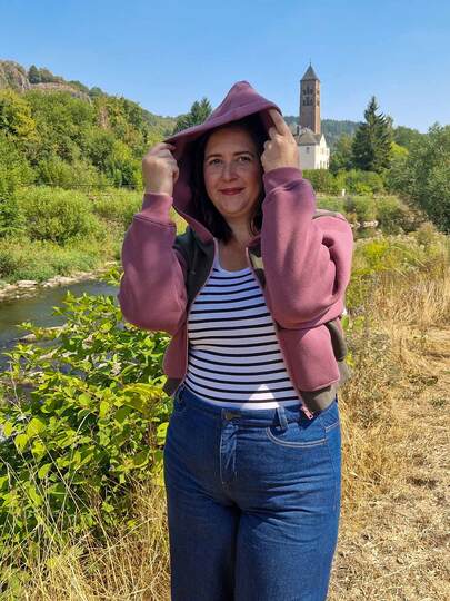 Schnittmuster Sweatjacke Damen mit Kapuze & Colorblocking Gr. 32–62