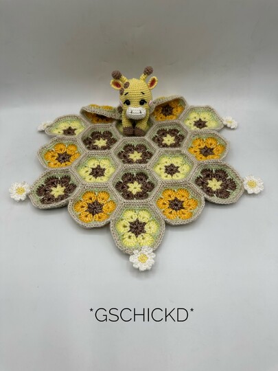 Giraffe Set – Rattle & Lovey – Amigurumi Crochet Pattern + Bonus