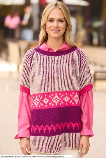 Poncho mit verschiedenen Mustern