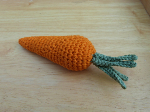 Crochet pattern carrot baby rattle