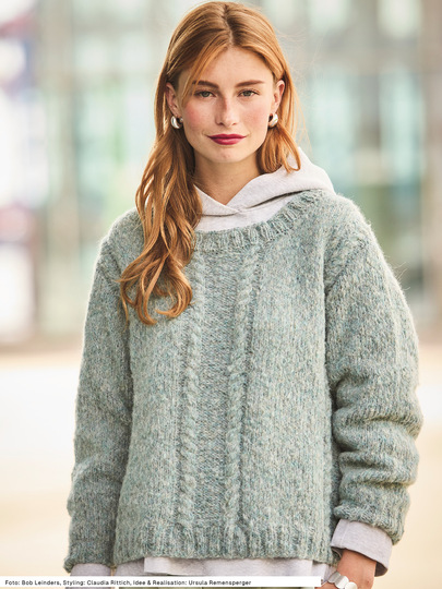 Pullover mit Zopfmusterstreifen