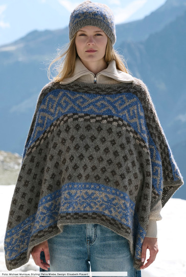 Poncho mit Mütze