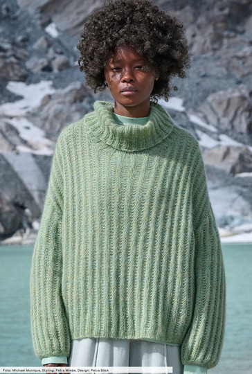 Pulli im Patentmuster