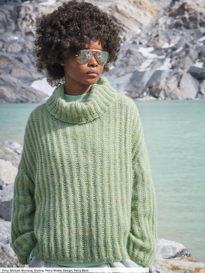 Pulli im Patentmuster