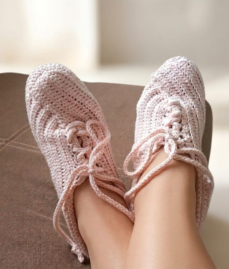 Crochet Pattern: Slippers Made from a Rectangle Easy & Quick for Beginner
