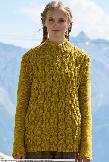 Pulli mit Zopfstrukturen
