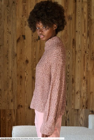 Pulli mit Rauten und Querrippen