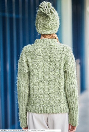 Pullover mit Mütze
