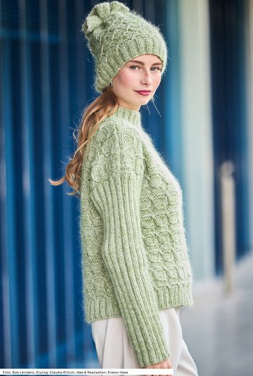 Pullover mit Mütze