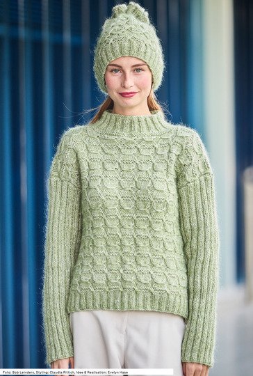 Pullover mit Mütze