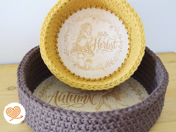+ LIORA + Crochet an autumn-themed basket or tray with a wooden base