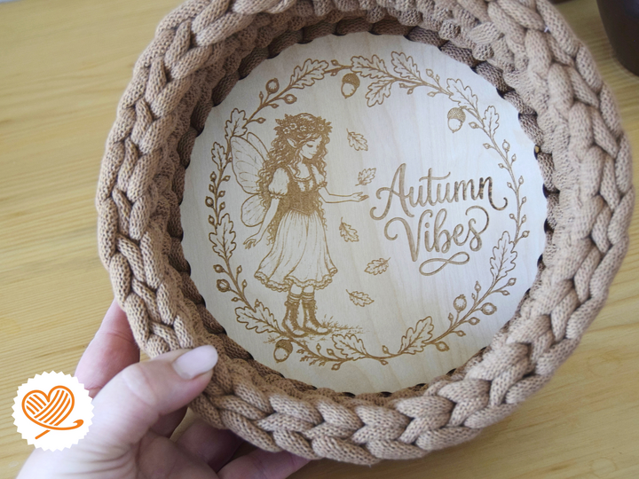 + LIORA + Häkelkorb oder Tablett mit Herbstdesign mit Holzboden häkeln