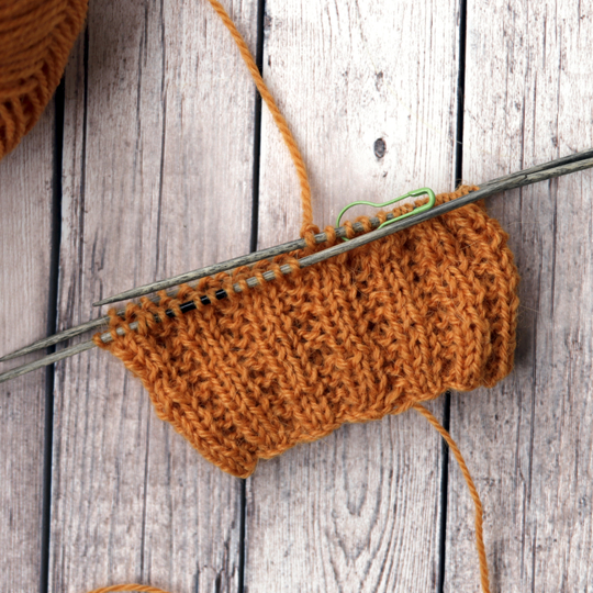 Six Twenty Six – Strickanleitung Mittens | fingerlose Handschuhe