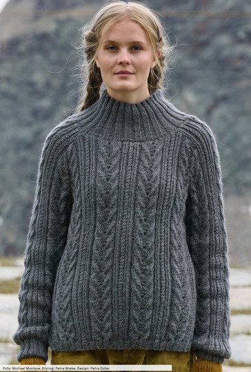 Raglanpulli im Zopfmuster