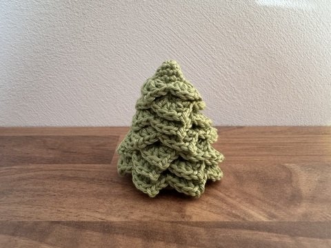 Tannenbaum häkeln (auch als Tannenbaum-Hut für kl. Sternchenbande geeignet)