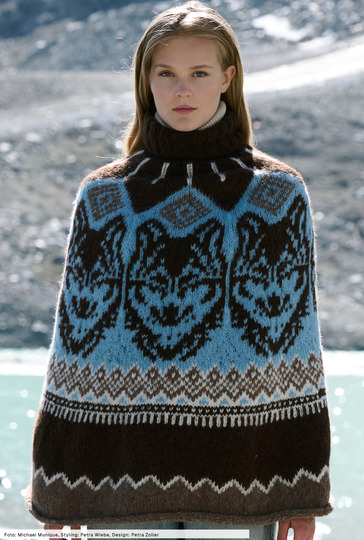 Poncho mit Wolfsmotiven