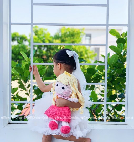 Elora the Sleeping Princess doll crochet pattern