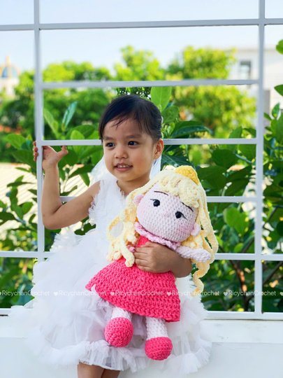 Elora the Sleeping Princess doll crochet pattern