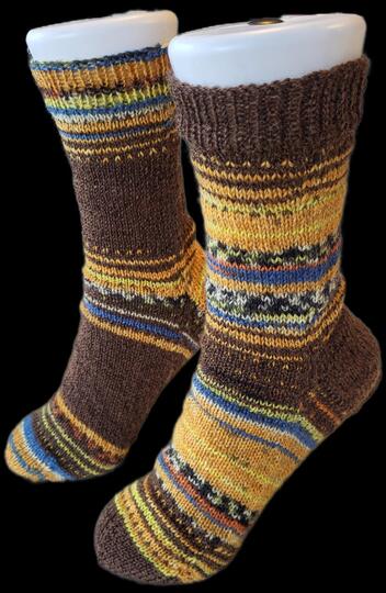 Strickanleitung Nebulasocks – Zweifarbige Socken von Gr. 22/23 bis 48/49
