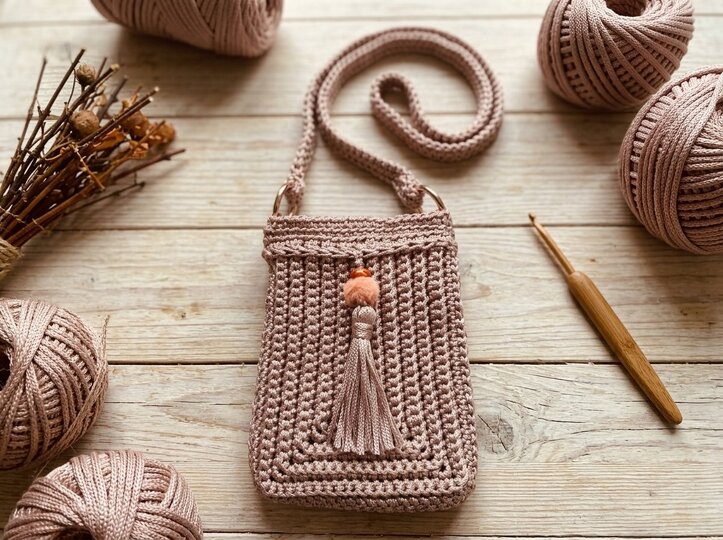 Gehäkelte Umhängetasche – Boho Chic Bag