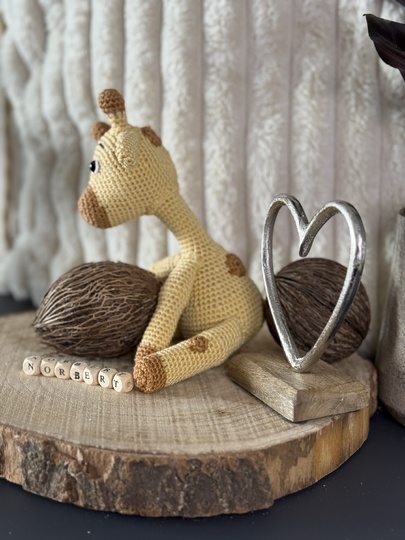 Liebevolle Häkelanleitung für Giraffe Norbert (PDF, deutsch, Amigurumi)