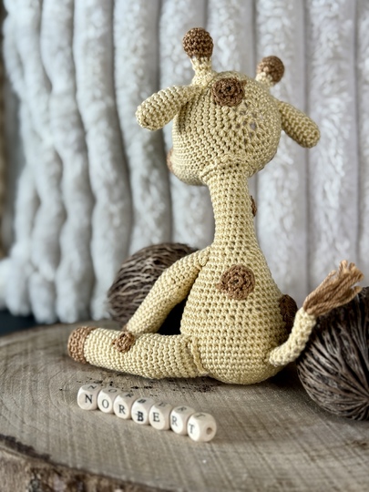 Liebevolle Häkelanleitung für Giraffe Norbert (PDF, deutsch, Amigurumi)