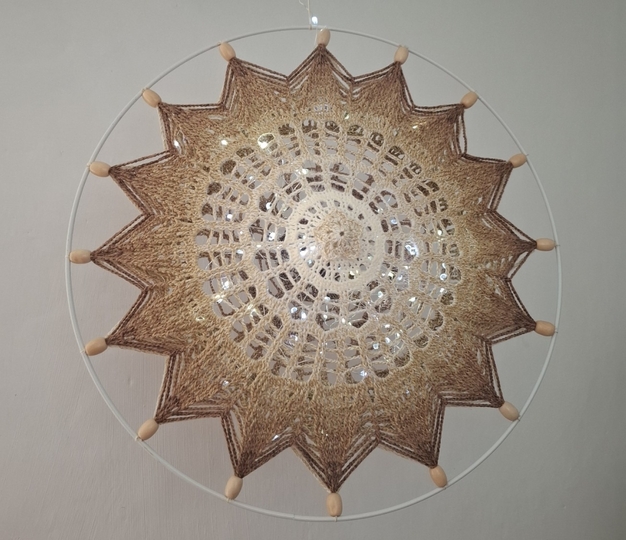 festliches 2-teiliges Mandala "Zimtsternchen" mit Lichterkette zu befüllen