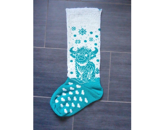 Knitting pattern for "Wintertime" XXL Christmas stocking (2 foot designs!)