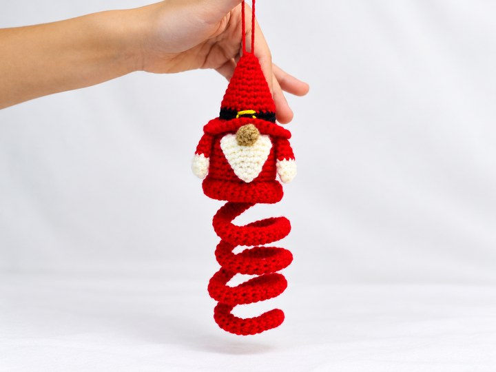 Crochet Spiral Gnome Pattern, Hanging Xmas Gnome Pattern