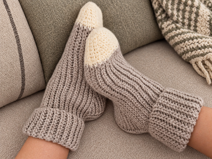 Gehäkelte Socken. Häkelanleitung. PDF auf Englisch und Deutsch (S1b)