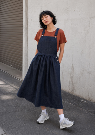 Latzkleid Schnittmuster Damen Latzrock aus Denim oder Cord mit Nähanleitung