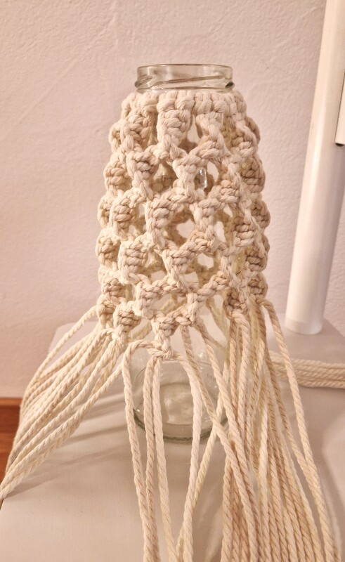 Makramee Vase Spiralmuster