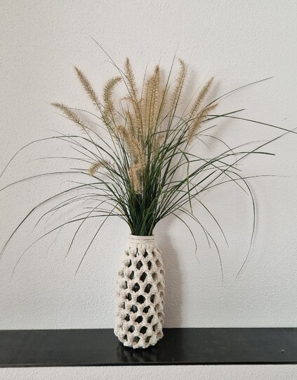 Makramee Vase Spiralmuster