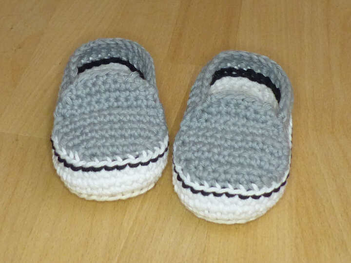 Häkelanleitung Baby-Slipper in 2 Größen