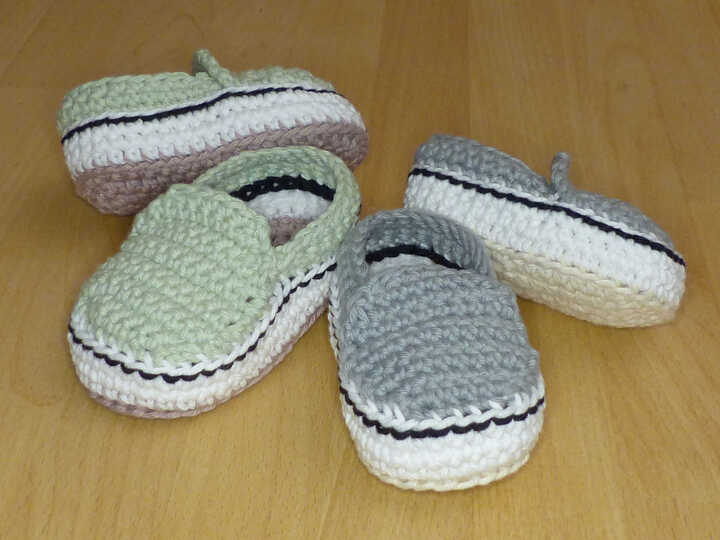 Häkelanleitung Baby-Slipper in 2 Größen