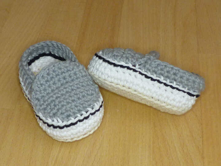 Häkelanleitung Baby-Slipper in 2 Größen