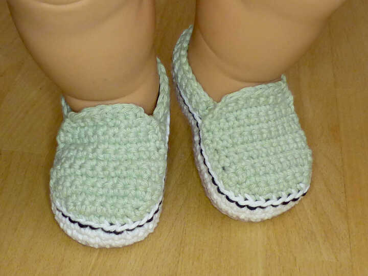 Häkelanleitung Baby-Slipper in 2 Größen
