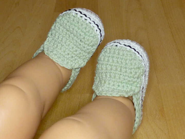 Häkelanleitung Baby-Slipper in 2 Größen