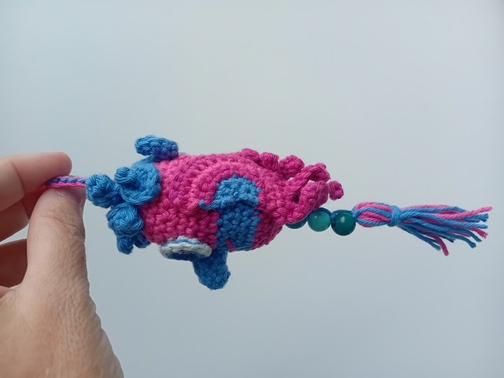 Taschenbaumler Paradiesvogel häkeln und Taschen farbenfroh dekorieren