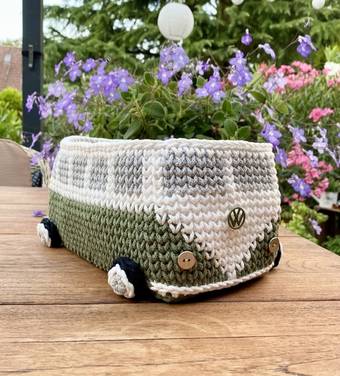 Crochet Pattern for a Bus Basket